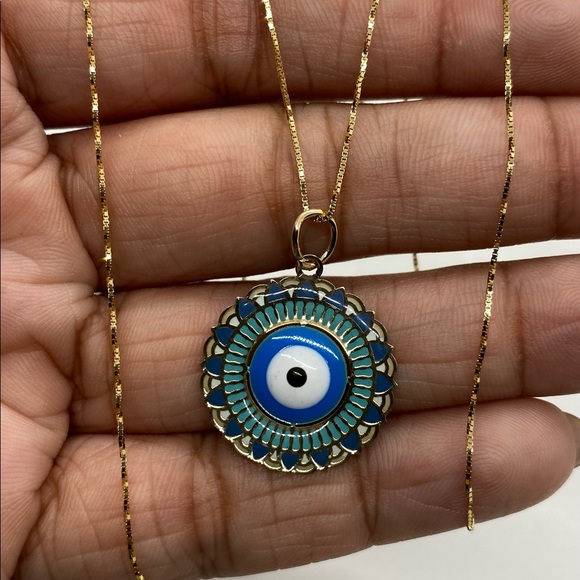 10K Gold Evil Eye Box Chain Necklace - Picture 5 of 11